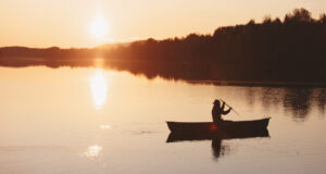 kanot i sommarnatten