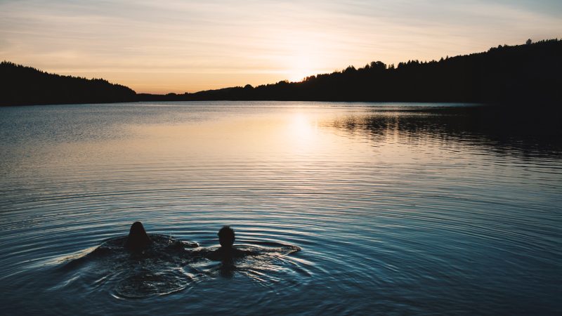 sommardopp på kvällen